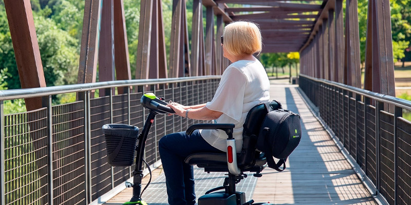 Los 7 mejores scooters eléctricos para personas mayores (Comparativa)