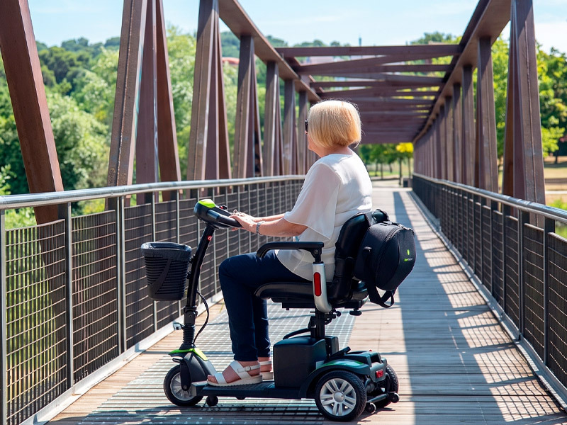 Los 7 mejores scooters eléctricos para personas mayores (Comparativa)